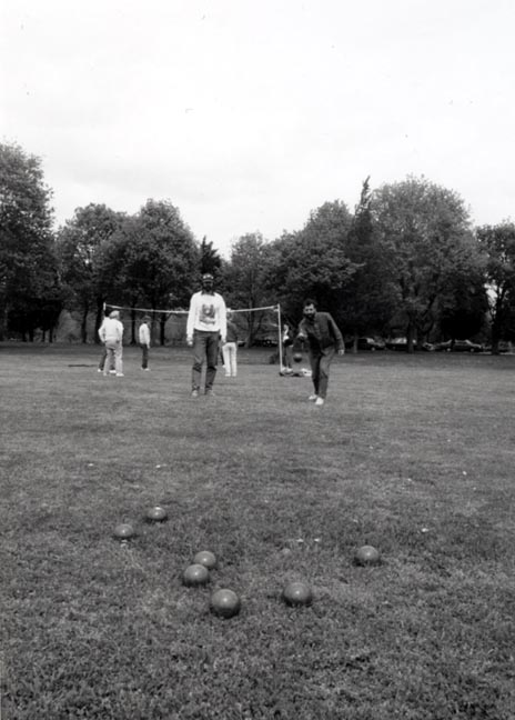 Paul Kahn and Victory Riley lawn bowling