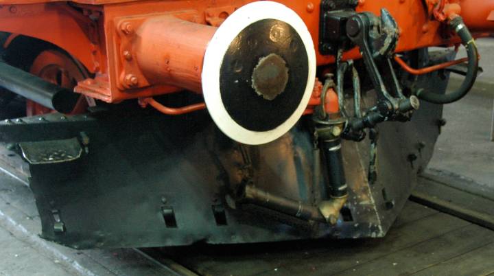 Snowplow on engine 64 295